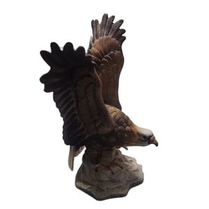 Royal Crown Eagle Statue 4.5" Tall No chips